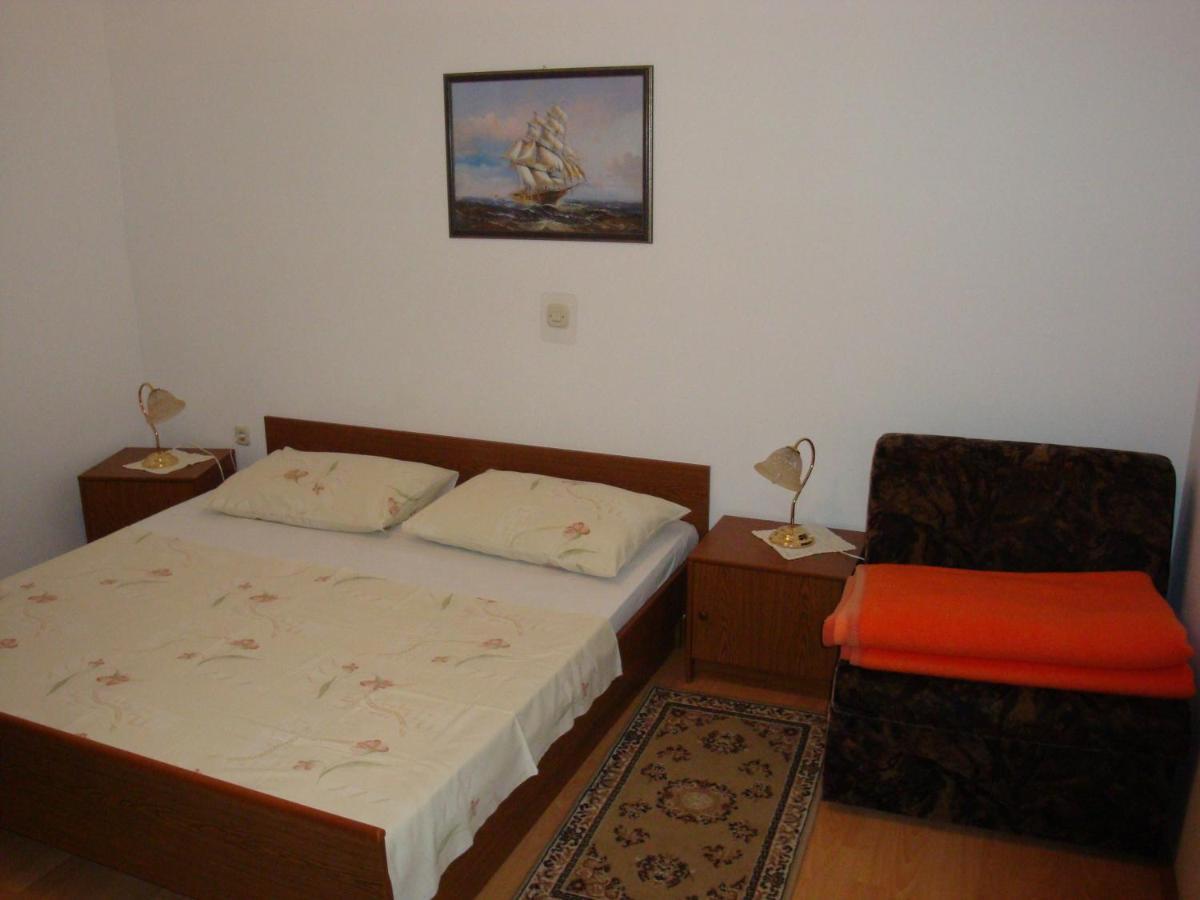 Apartments By The Sea Barbat, Rab - 17620 Barbat na Rabu Extérieur photo
