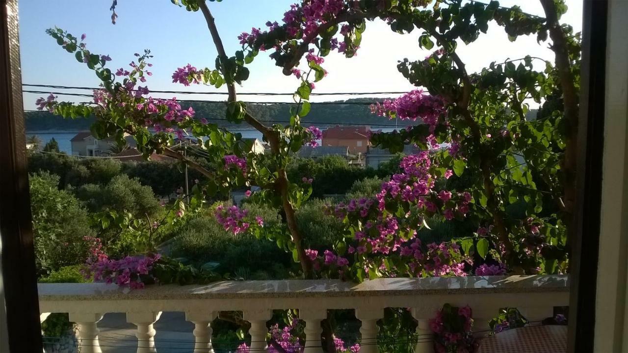 Apartments By The Sea Barbat, Rab - 17620 Barbat na Rabu Extérieur photo